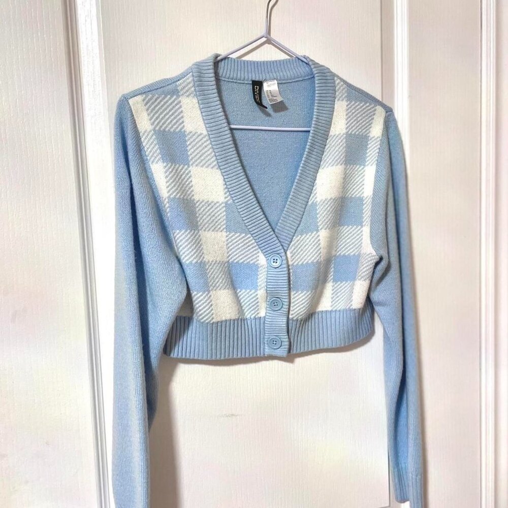 baby blue patterned cardigan